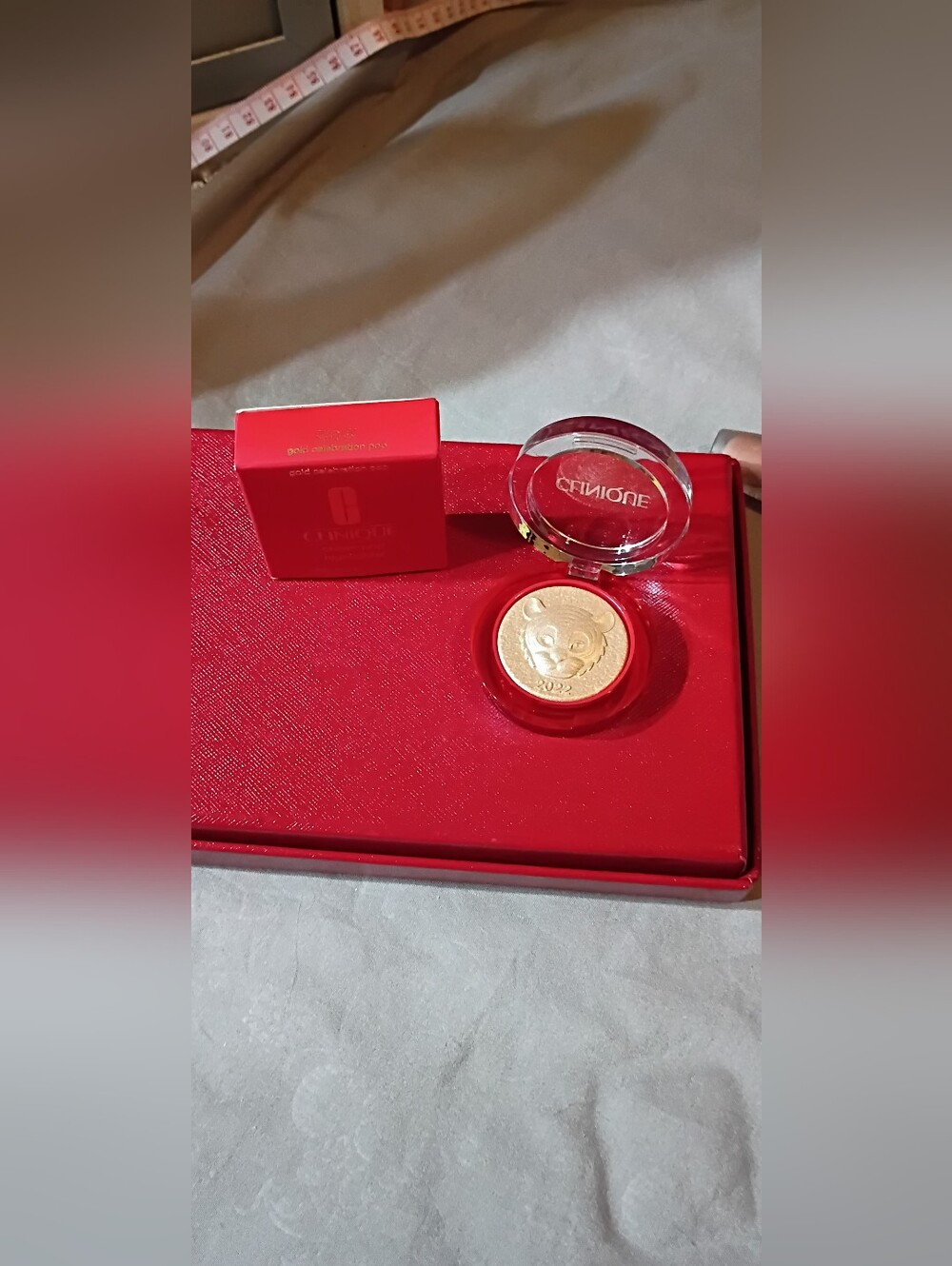 CLINIQUE Cheek Pop Highlighter GOLD CELEBRATION POP Tiger LUNAR NEW YEAR 2022 - Picture 3 of 11